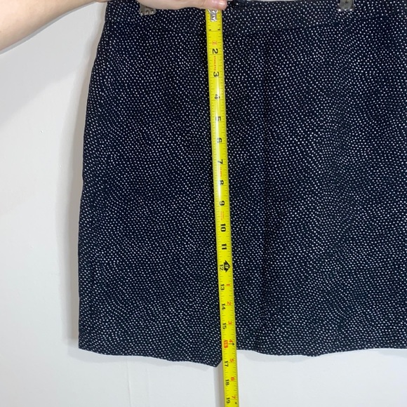 🌟Adorable H&M black skirt with white dots! - Picture 3 of 7